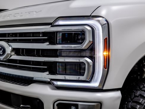 Used 2026 Ford F350 Platinum w/ Platinum Plus Package image 25