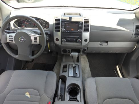 Used 2018 Nissan Frontier S RWD image 14