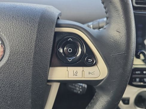 Used 2018 Toyota Prius Prime Plus image 23