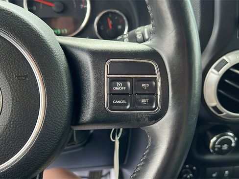 Used 2014 Jeep Wrangler Unlimited Rubicon w/ Dual Top Group image 18