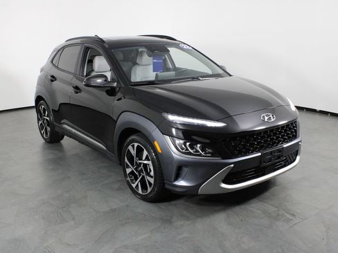 Certified 2022 Hyundai Kona Limited FWD image 5