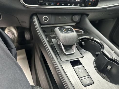 Used 2023 Nissan Rogue Platinum w/ Platinum Premium Package AWD/4WD image 25