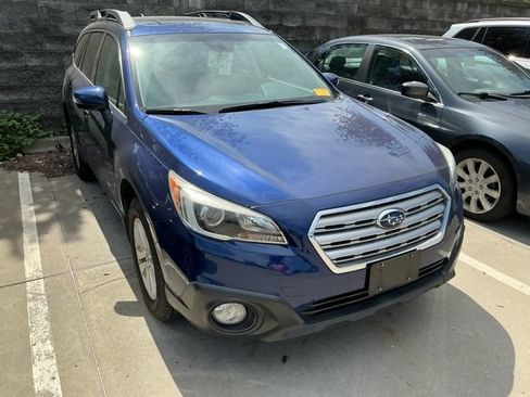 Used 2017 Subaru Outback 2.5i Premium AWD/4WD image 4