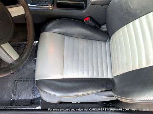 Used 2009 Dodge Challenger R/T image 34