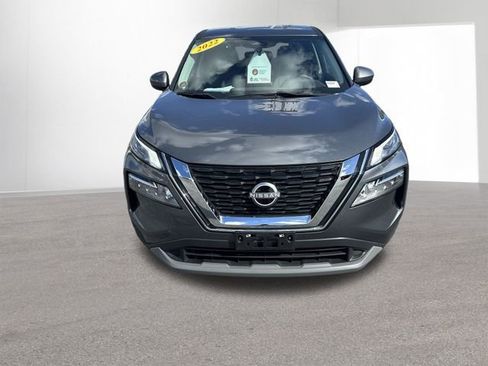 Certified 2022 Nissan Rogue SV image 6