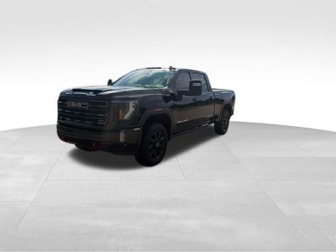 Used 2024 GMC Sierra 2500 AT4 w/ AT4 Premium Plus Package AWD/4WD image 7