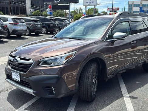 Used 2020 Subaru Outback Touring XT AWD/4WD image 7