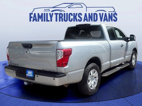 Used 2018 Nissan Titan SV w/ SV Utility Package AWD/4WD image 5