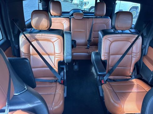 Used 2020 Lincoln Navigator L Reserve w/ Equipment Group 208A Reserve image 36