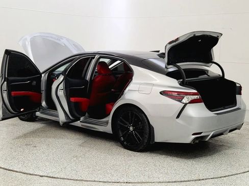 Used 2021 Toyota Camry XSE w/ Navigation Package image 11