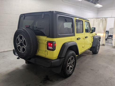 Used 2023 Jeep Wrangler Unlimited Sport w/ Uconnect 4C Nav & Sound Group AWD/4WD image 7