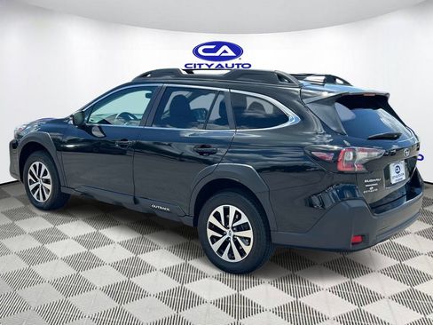 Used 2023 Subaru Outback Premium AWD/4WD image 7