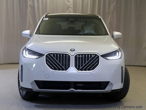 Used 2025 BMW X3 xDrive30i image 5