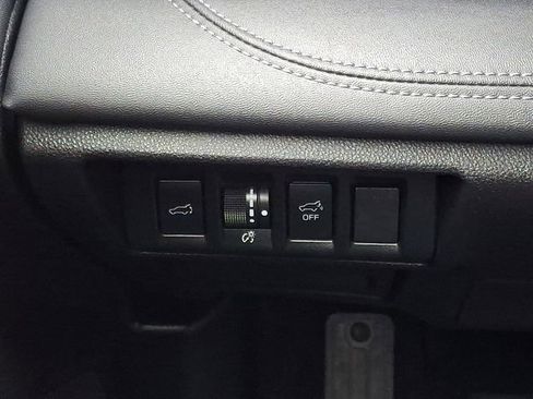 Certified 2021 Subaru Outback Touring XT image 24