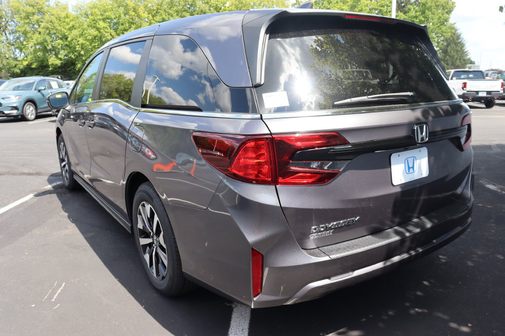 New 2027 Honda Odyssey EX-L image 3