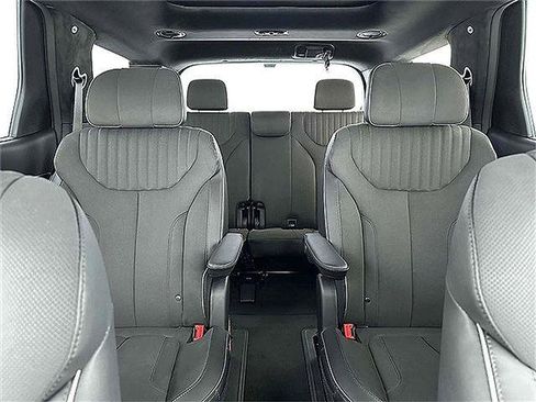 New 2025 Hyundai Palisade Calligraphy AWD/4WD image 17