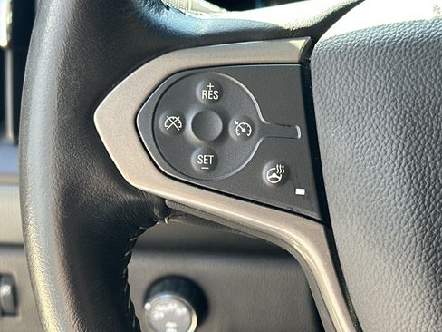 Used 2022 Chevrolet Colorado Z71 AWD/4WD image 18