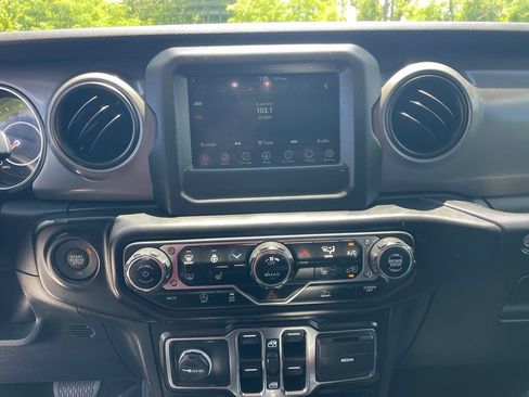 Used 2022 Jeep Wrangler Unlimited Sport AWD/4WD image 23