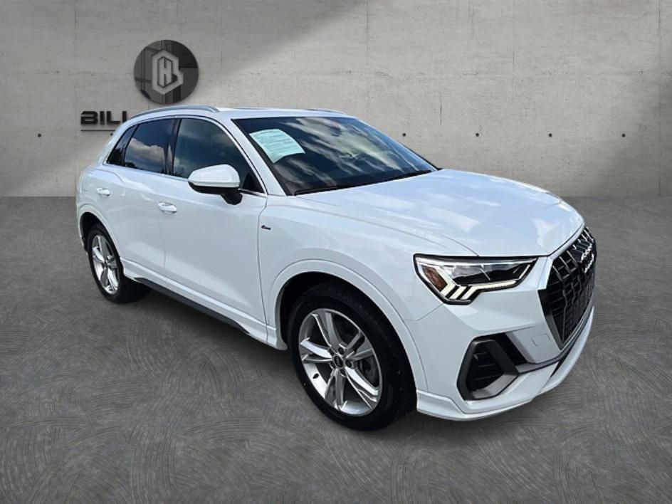 Used 2022 Audi Q3 2.0T Premium Plus w/ Premium Plus Package AWD/4WD image 4