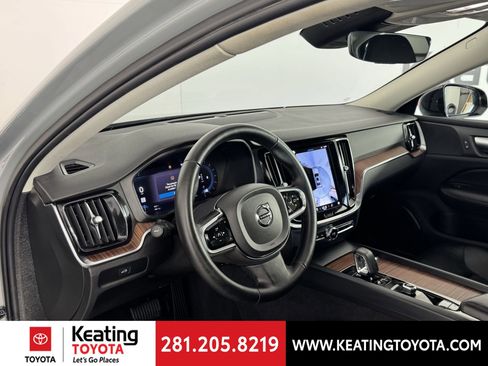 Used 2024 Volvo S60 B5 Plus image 13