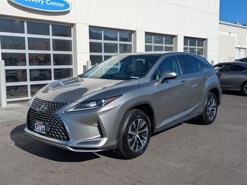 Used 2022 Lexus RX 350 AWD w/ 3500 lbs Tow Prep Package image 10