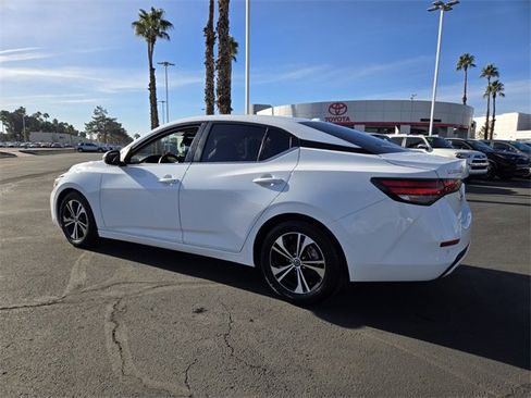 Used 2023 Nissan Sentra SV image 2