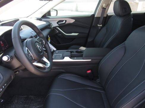 Certified 2025 Acura TLX w/ Technology Package image 15