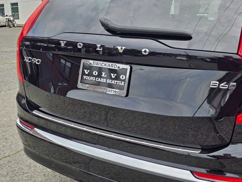 Certified 2023 Volvo XC90 B6 Ultimate w/ Lounge Package AWD/4WD image 15