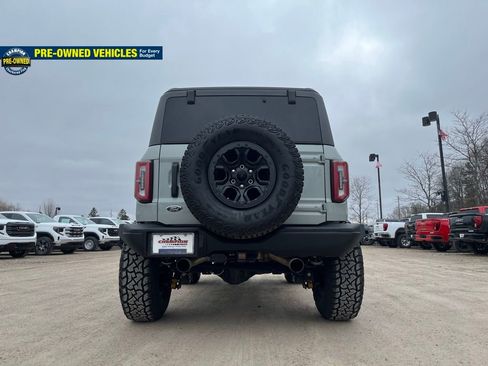 Used 2022 Ford Bronco Badlands w/ Sasquatch Package image 11