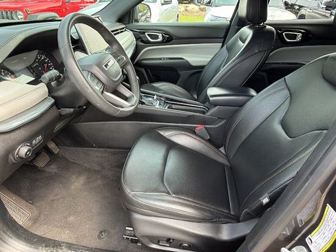 Used 2024 Jeep Compass Limited AWD/4WD image 16