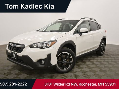 Used 2023 Subaru Crosstrek 2.0i Premium image 1