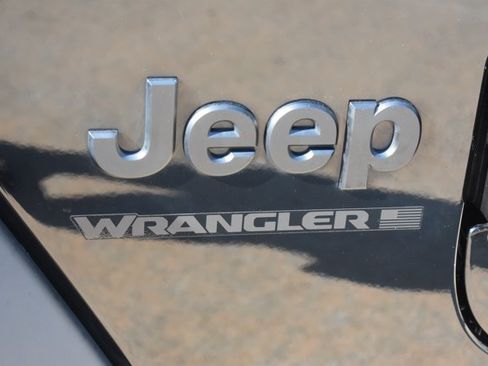 Used 2023 Jeep Wrangler Sport AWD/4WD image 11