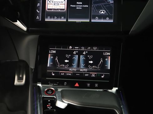 Certified 2024 Audi SQ8 e-tron Premium Plus w/ Black Optic Package AWD/4WD image 20