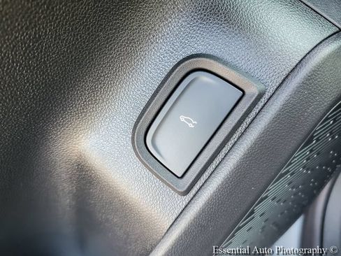 New 2027 GMC Terrain Elevation w/ Elevation Premium Package AWD/4WD image 23