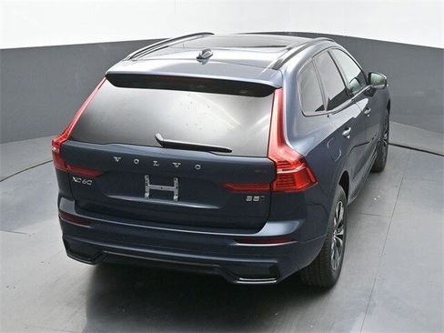 New 2025 Volvo XC60 B5 Core image 47