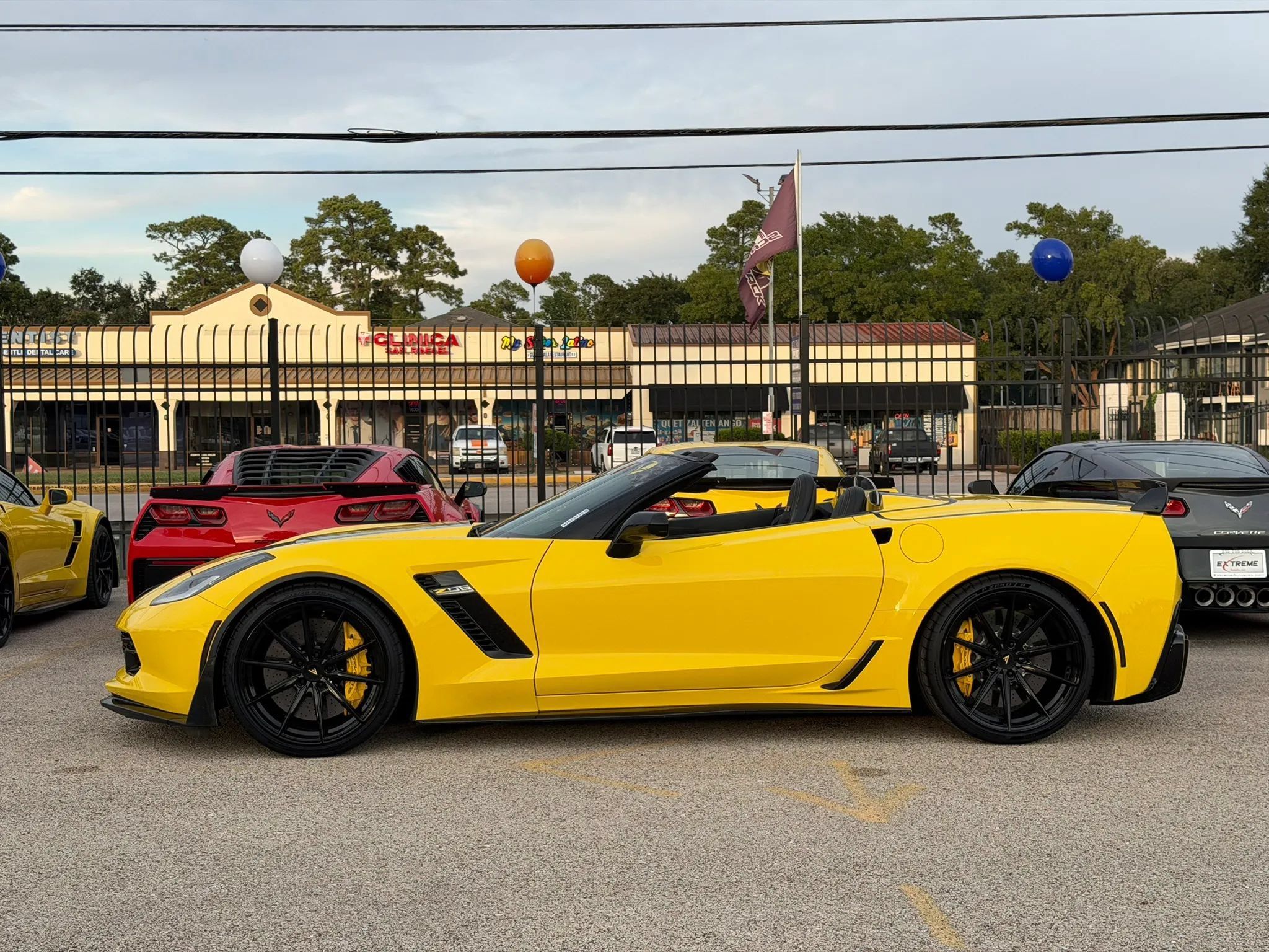 Used 2016 Chevrolet Corvette Z06 w/ 3LZ Preferred Equipment Group RWD image 10