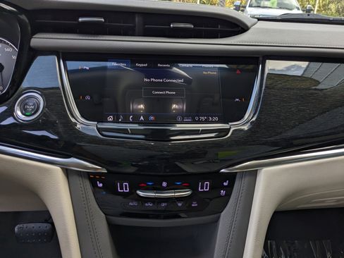 Used 2020 Cadillac XT6 Premium Luxury image 22