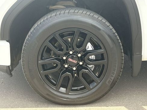 Used 2021 GMC Sierra 1500 Elevation w/ X31 Off-Road Package AWD/4WD image 32