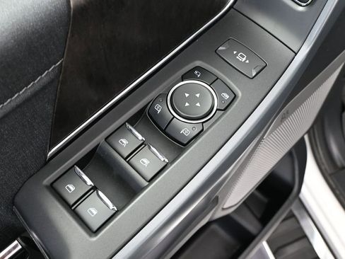 Used 2023 Ford F150 Lariat w/ Equipment Group 502A High AWD/4WD image 21