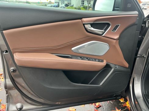 Used 2025 Acura RDX SH-AWD w/ Technology Package image 23