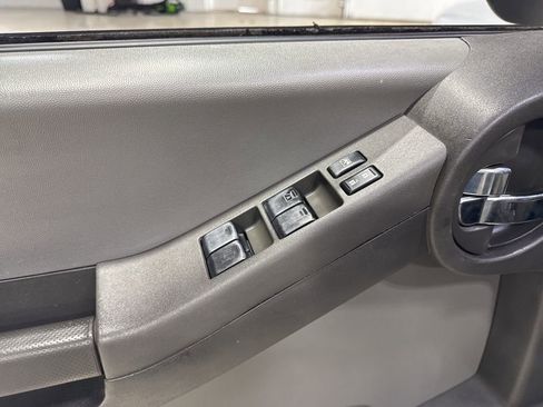 Used 2005 Nissan Xterra S w/ (P01) Power Pkg AWD/4WD image 24