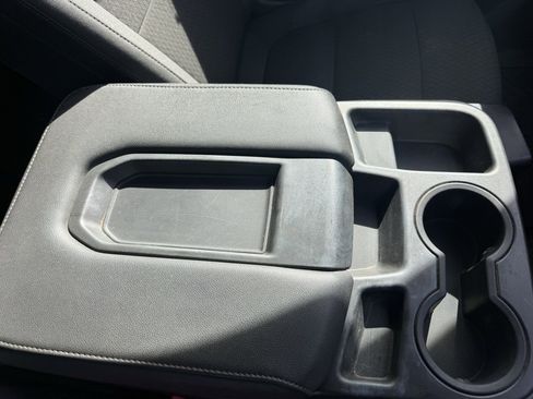 Used 2022 GMC Sierra 1500 SLE image 22