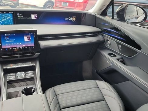 Certified 2026 Lincoln Nautilus Reserve w/ Jet Appearance Package AWD/4WD image 21