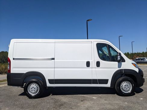 New 2026 RAM ProMaster 2500 image 16