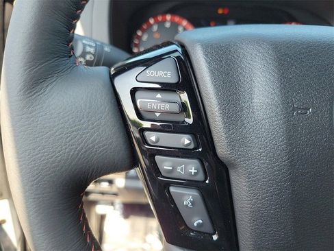 New 2025 Nissan Frontier PRO-4X w/ Pro Premium Package image 5