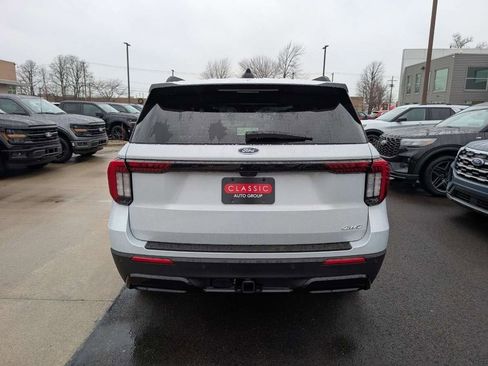 New 2026 Ford Explorer ST-Line w/ ST-Line Street Pack image 4