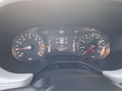 Used 2025 Jeep Compass Limited AWD/4WD image 2