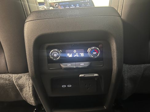 New 2026 Chevrolet Traverse Z71 w/ Enhanced Driving Package image 65