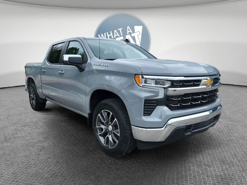 Used 2024 Chevrolet Silverado 1500 LT AWD/4WD image 1