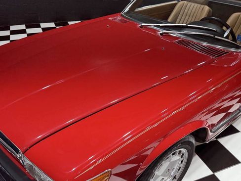 Used 1987 Mercedes-Benz 560 SL image 18